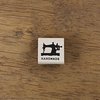 Stempel handmade naaimachine 2.5x2.3cm p/st hout