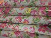 Inpakpapier zandkleur 70cm p/2mtr Avantgarde roosjes