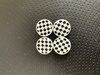 Knoop ruit zwart/wit 12mm p/4st 