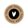 Sticker kadootje hartje wit 35mm p/20st kraft/zwart