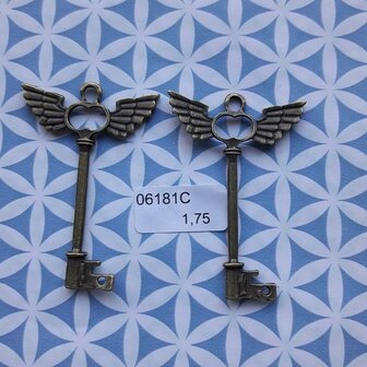Brons sleutel met vleugels 5.5x3.8cm p/st brons