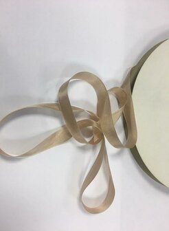 Seambinding lichtbruin 15mm p/mtr kreukellint 