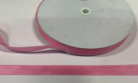 Seambinding Vivid Pink F89 15mm p/mtr kreukellint 