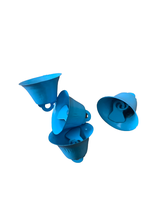 Belletjes lichtblauw 2.1cm p/24st met oogje