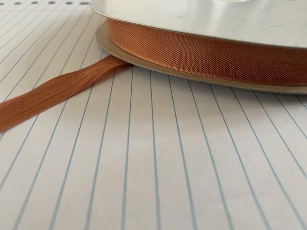 Seambinding Burn Rust F72 15mm p/mtr kreukellint 