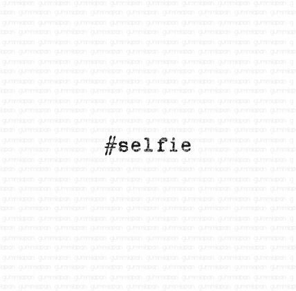 Stamp #selfie 17x4mm p/st rubber unmounted 