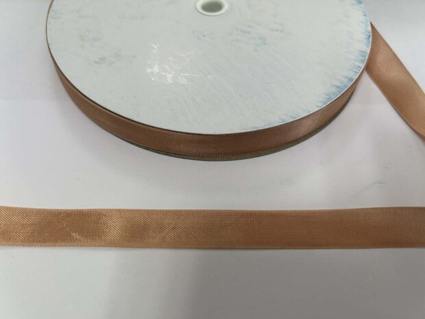 Seambinding Taffee lichtbruin F102 15mm p/mtr kreukellint 