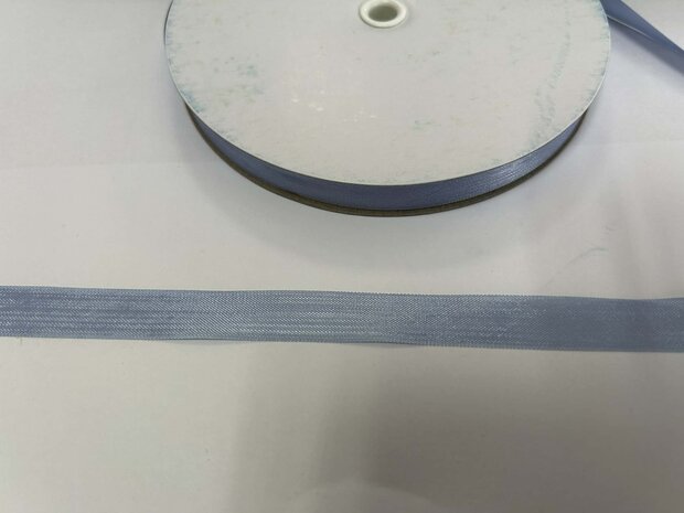 Seambinding zacht lila Queen blue F106 15mm p/mtr kreukellint 